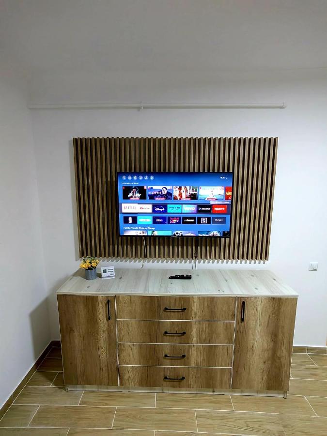 Militari Luxury Flat Daire Roşu Dış mekan fotoğraf