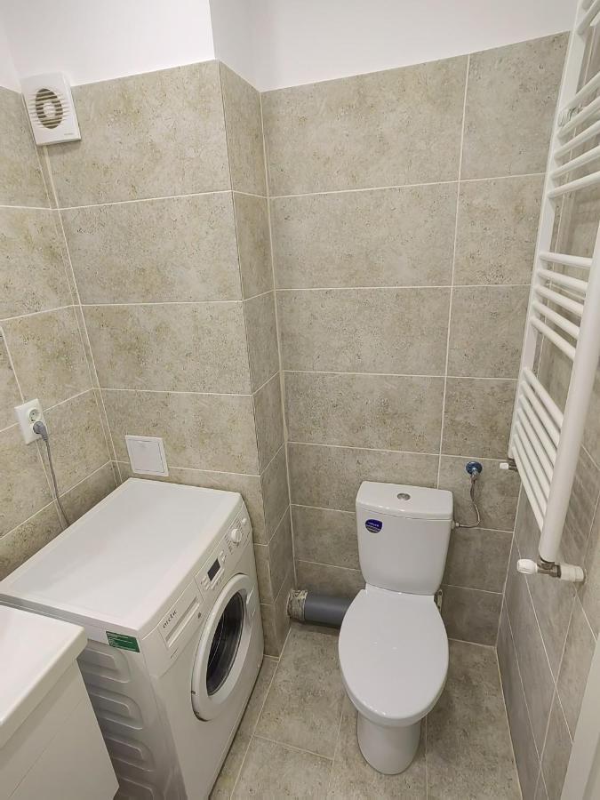 Militari Luxury Flat Daire Roşu Dış mekan fotoğraf